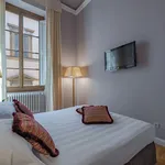 Rent 2 bedroom apartment of 80 m² in Florence