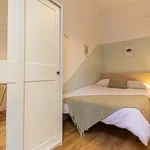 Rent 2 bedroom apartment of 14 m² in Barcelona