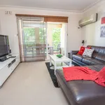 Rent 3 bedroom apartment in Northampton