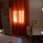 Rent 4 bedroom apartment in Madrid