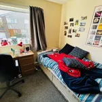 Rent 5 bedroom flat in North East England