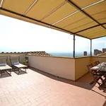 Rent 6 bedroom apartment of 136 m² in Cortona