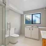 Rent 2 bedroom apartment in Kaipātiki