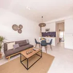 Rent 1 bedroom apartment of 45 m² in lisbon