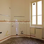 Rent 4 bedroom apartment of 137 m² in Genova