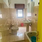 Rent 5 bedroom apartment of 100 m² in Crotone