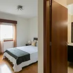 Rent 3 bedroom apartment in Porto