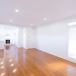 Rent 2 bedroom apartment in Melbourne