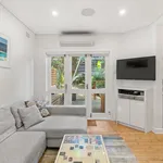 Rent 2 bedroom apartment in Bondi Beach