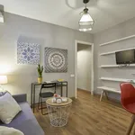 Rent 3 bedroom apartment of 60 m² in Barcelona