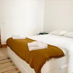 Rent 2 bedroom apartment in Lisbon