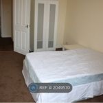 Rent 4 bedroom flat in Scotland