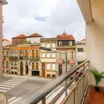 Rent 6 bedroom apartment in Porto