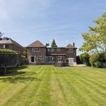 Rent 5 bedroom house in South East England