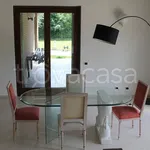 Affitto 8 camera casa di 750 m² in Bernareggio