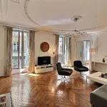 Appartement de 1200 m² avec 3 chambre(s) en location à Paris