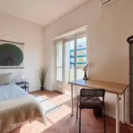 Rent a room in lisbon