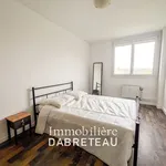 Appartement de 82 m² avec 3 chambre(s) en location à LYONT