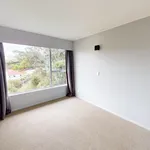 Rent 3 bedroom apartment in Tawa