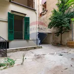 Rent 6 bedroom apartment of 167 m² in Palermo