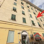 Affitto 3 camera appartamento di 54 m² in Genoa