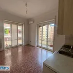 Affitto 2 camera appartamento di 80 m² in Naples