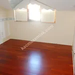 Rent 5 bedroom apartment of 220 m² in İstanbul