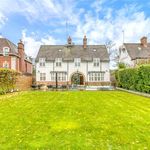 Rent 5 bedroom house of 600 m² in London