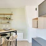 Rent 2 bedroom apartment of 28 m² in Paris 17