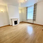 Rent 3 bedroom house in Kirklees