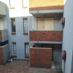 Rent 1 bedroom apartment in Pretoria