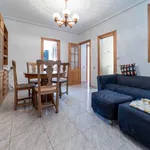 Rent a room of 100 m² in valencia