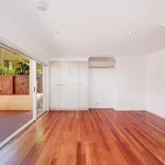 Rent 2 bedroom apartment in Coogee