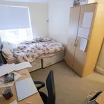 Rent 4 bedroom apartment in West Midlands