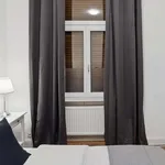 Miete 2 Schlafzimmer wohnung von 39 m² in Frankfurt am Main