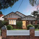 Rent 3 bedroom house in Frankston South