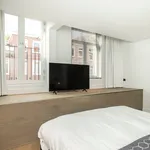 Huur 3 slaapkamer appartement van 165 m² in Oude Pijp