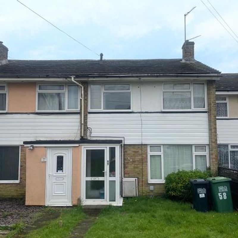 Terraced house to rent in Swan Road, Hailsham BN27