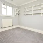 Rent 2 bedroom flat in Essex