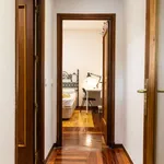 Rent a room of 90 m² in madrid