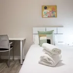 Rent 4 bedroom apartment in madrid