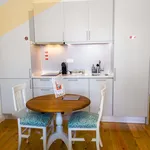 Rent 2 bedroom apartment of 50 m² in Porto