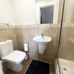 Rent 2 bedroom apartment in Bagshot