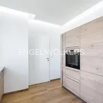 Pronajměte si 5 ložnic/e byt o rozloze 142 m² v Prague