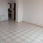 Rent 4 bedroom apartment of 70 m² in Marseille