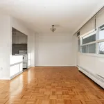 Rent 2 bedroom apartment of 85 m² in Toronto