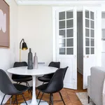 Rent 2 bedroom apartment of 59 m² in paris