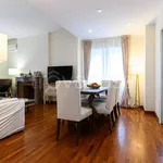 Rent 4 bedroom apartment of 115 m² in Roma