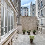 Appartement de 60 m² avec 2 chambre(s) en location à Paris