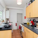 Rent 3 bedroom flat in West Midlands